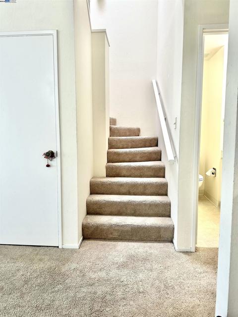 3521 Oleander, Alameda CA: https://media.crmls.org/mediaz/d6ae2e19-53b4-4b81-81ab-b183db0a2a6d.jpg