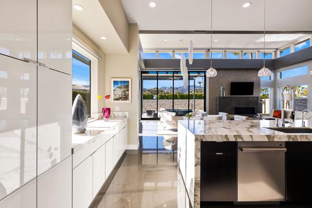 23 Emerald Court, Rancho Mirage CA: https://media.crmls.org/mediaz/d6aebabe-6c6c-4cb7-81c5-02fd4b287202.jpg