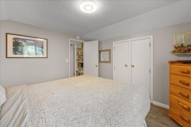 880 Jaybird Lane, Big Bear, CA 92315