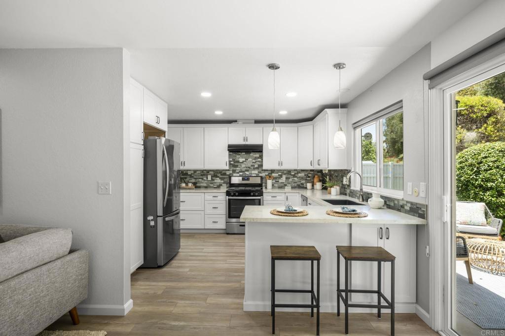 2550 Unicornio Street - photo 14