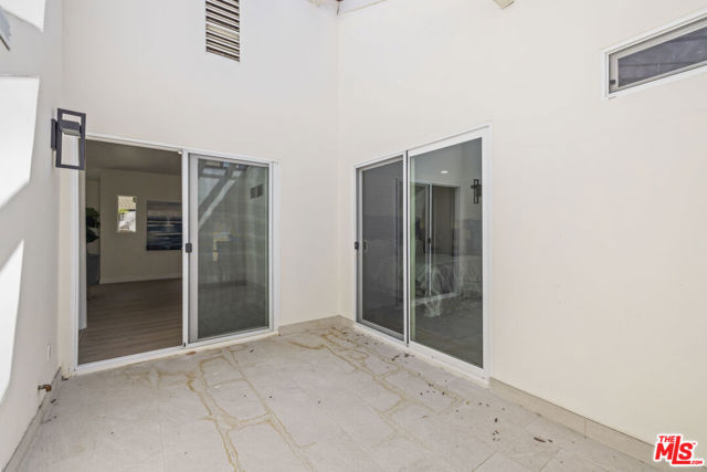 13 Pepper Court, Inglewood CA: https://media.crmls.org/mediaz/d6af72a2-a5e6-4421-b939-4c52ecfbd875.jpg