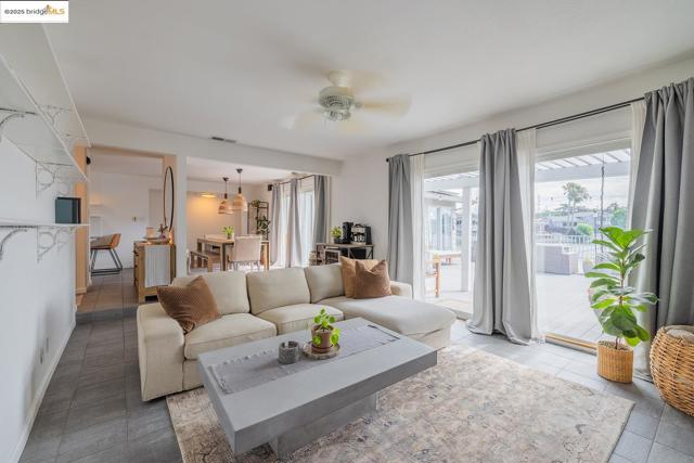 13 Alhambra Court, Antioch CA: https://media.crmls.org/mediaz/d6afe09d-93e2-445f-a33a-eb5c78f09483.jpg