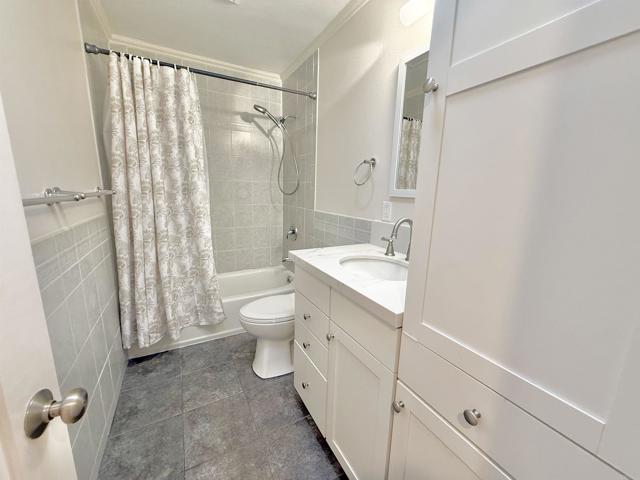 Image 10 of 18 For 6975 Oregon Avenue