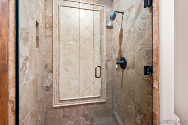 Image 49 of 69 For 8080 La Jolla Scenic Dr