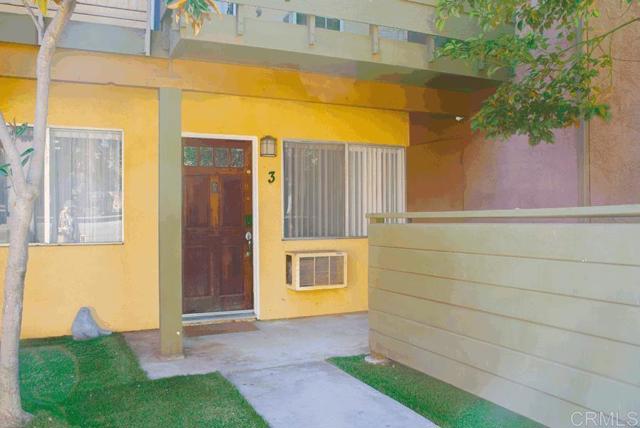 Detail Gallery Image 1 of 23 For 2041 E Grand Ave #3,  Escondido,  CA 92027 - 2 Beds | 1 Baths