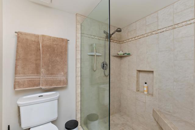 72416 Sommerset Drive, Palm Desert CA: https://media.crmls.org/mediaz/d6b3b182-4f6b-43af-97ed-b068a706ccde.jpg