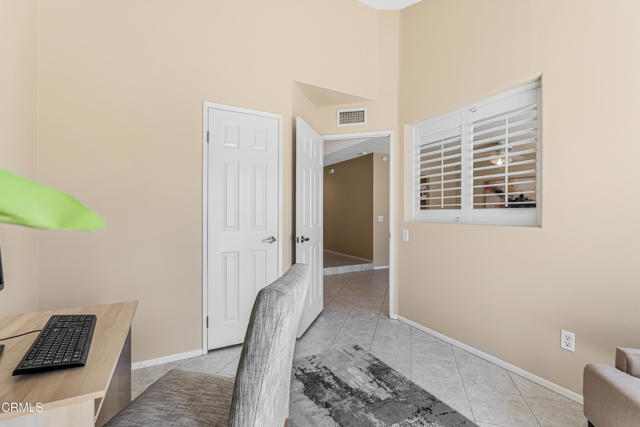 Detail Gallery Image 24 of 37 For 2451 Manet Ln, Simi Valley,  CA 93063 - 4 Beds | 3 Baths