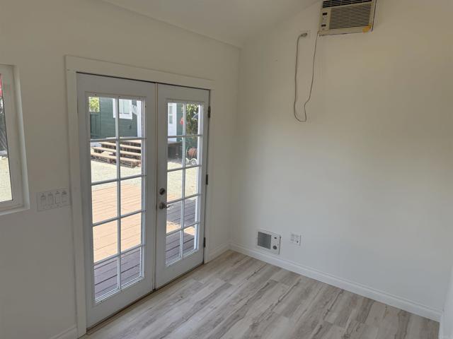 4007 Manzanita Drive, San Diego CA: https://media.crmls.org/mediaz/d6b48ddc-c566-4560-8609-645995aaedc8.jpg