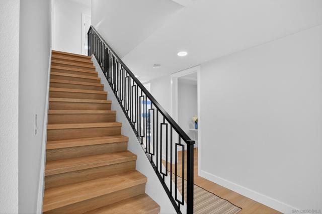 4060 Rosarita Dr, La Mesa CA: https://media.crmls.org/mediaz/d6b4c84e-9827-4269-88ed-c831c16b82b6.jpg