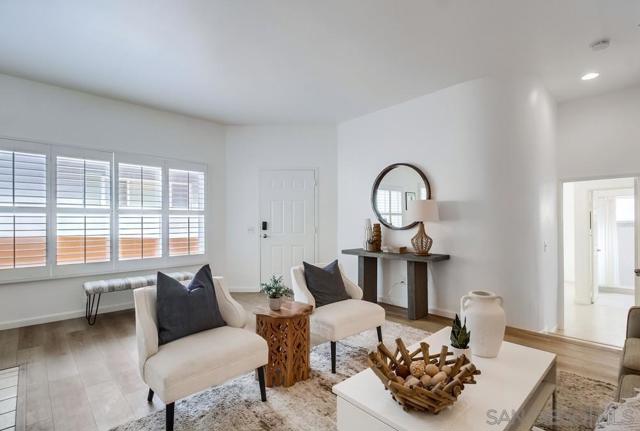 361 Rosecrans Street, San Diego CA: https://media.crmls.org/mediaz/d6b52164-6340-472f-bd90-9a0012c757d0.jpg