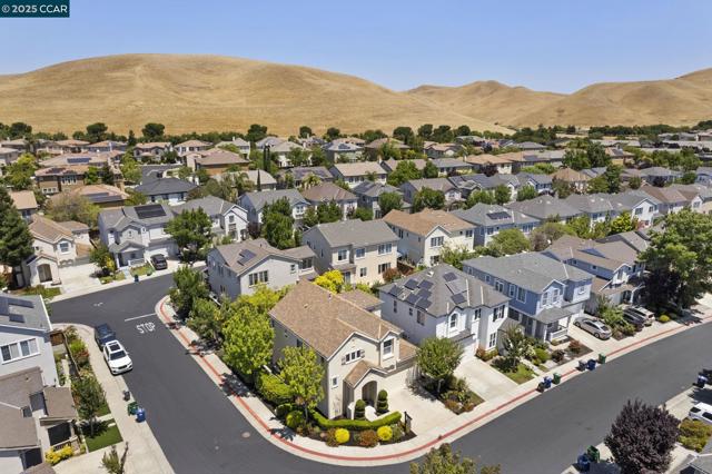 1560 Craiglee Way, San Ramon CA: https://media.crmls.org/mediaz/d6b5b5ee-a92b-40b4-9ca7-15583887a5de.jpg