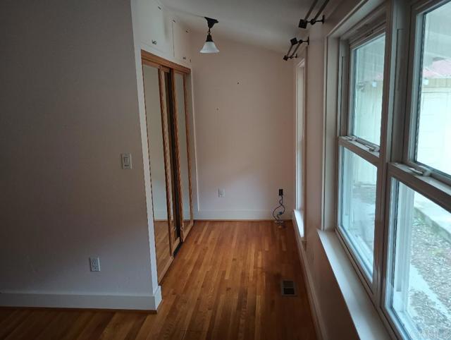 Image 14 of 27 For 3161 Shue Place