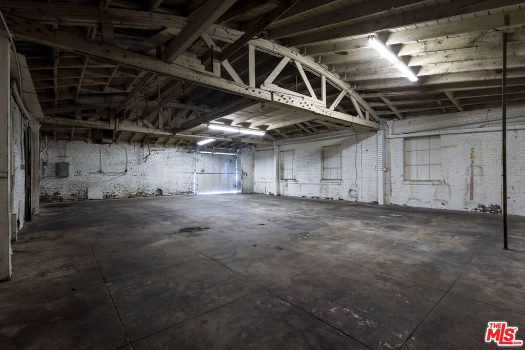 MLS #26757795 image #40