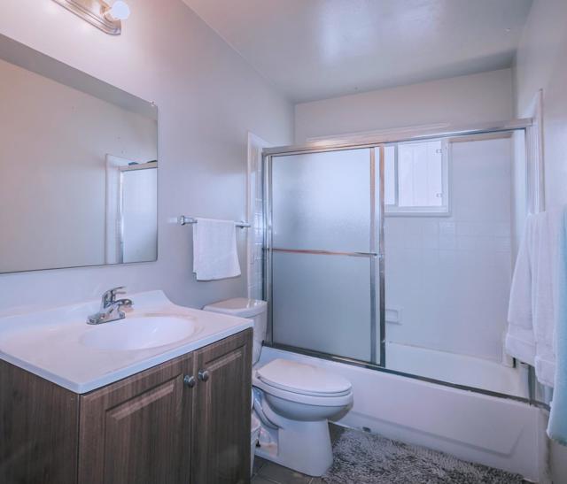 Image 12 of 43 For 309315 Oak Avenue