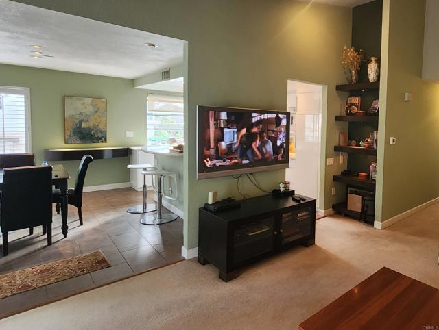 Detail Gallery Image 16 of 30 For 4531 Chateau Deivw, San Diego,  CA 92117 - 2 Beds | 2 Baths