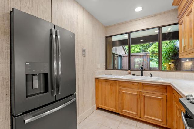 7026 Valley Greens Circle, Carmel CA: https://media.crmls.org/mediaz/d6b87ef9-719c-4621-9c8e-0ab3f3f6ba75.jpg