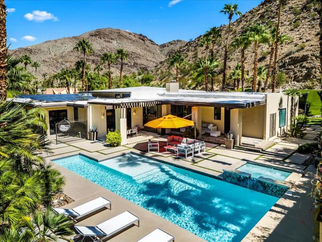 1695 Dunham Road, Palm Springs CA: https://media.crmls.org/mediaz/d6b8defa-f198-4811-a711-bc2141998a7b.jpg