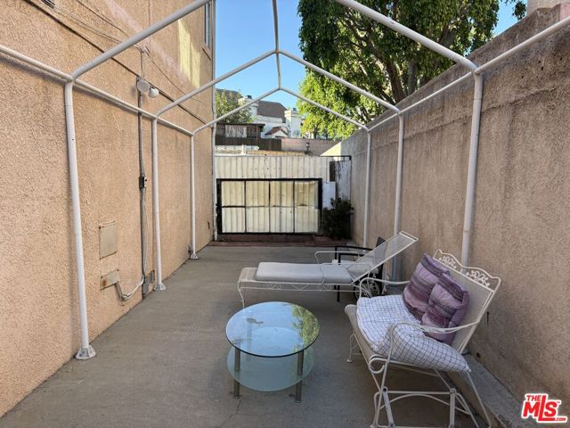 14411 Nordhoff Street, Panorama City CA: https://media.crmls.org/mediaz/d6b9ae2d-6136-4e7f-8f0e-ab0252bde5c5.jpg