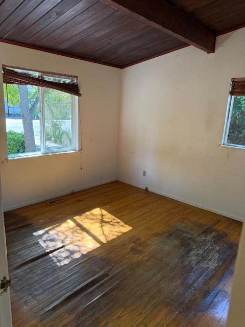Image 12 of 29 For 15063 Brewster Avenue