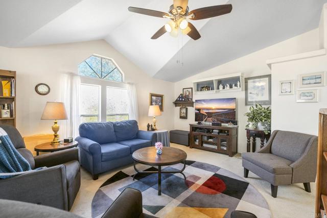 Detail Gallery Image 3 of 37 For 525 W El Norte Pkwy #301,  Escondido,  CA 92026 - 3 Beds | 2 Baths