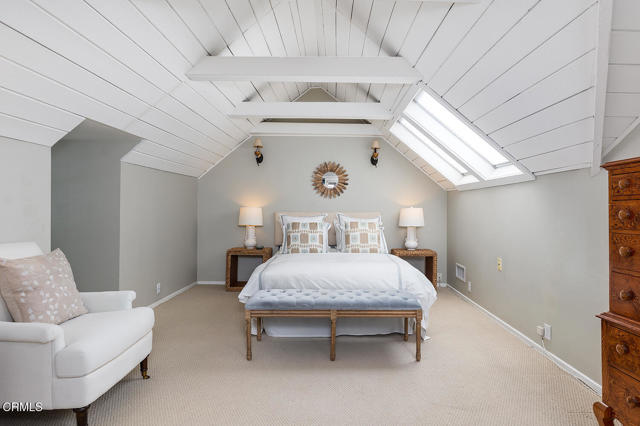 49 Annandale Road, Pasadena CA: https://media.crmls.org/mediaz/d6bb950e-cda0-41be-9933-646e55e5cc13.jpg