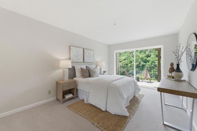 1040 Continentals Way, Belmont CA: https://media.crmls.org/mediaz/d6bbc7dd-9145-484a-88da-6f451bb1bc3b.jpg