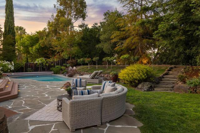 822 Mesa Court, Palo Alto CA: https://media.crmls.org/mediaz/d6bc4354-0d2a-4471-aba3-64f06bd937f2.jpg