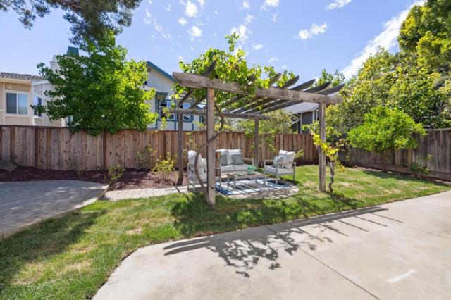 704 Prescott Lane, Foster City CA: https://media.crmls.org/mediaz/d6bc99e9-5d71-4677-a407-1081fc66146e.jpg