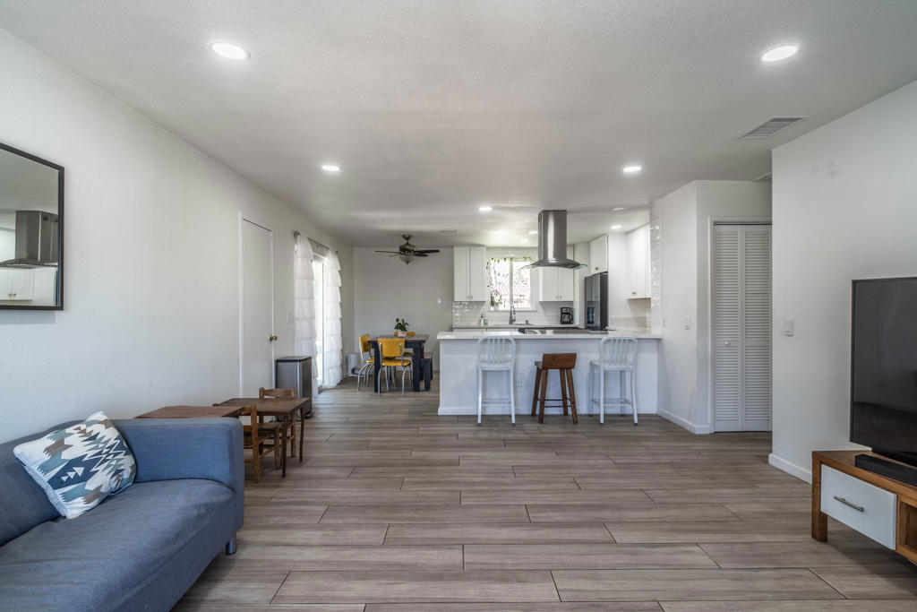 MLS #219139282DA image #5