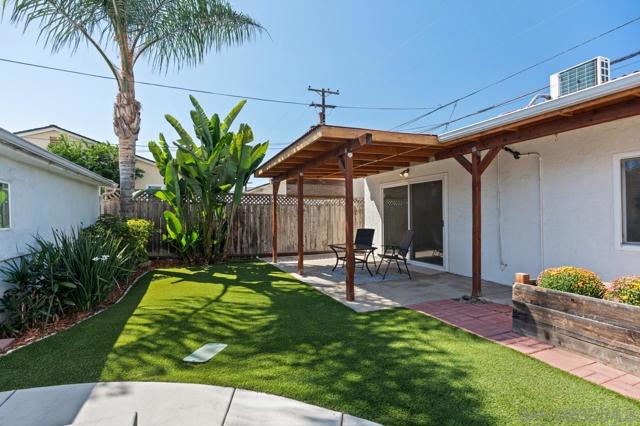 6926 28 Amherst St, San Diego CA: https://media.crmls.org/mediaz/d6bdbc0c-ea3c-4973-b83e-65a69962e644.jpg