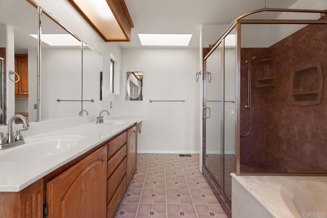 25082 Four Corners Road, Ramona CA: https://media.crmls.org/mediaz/d6be1481-1935-418d-833e-76ad5b36d16c.jpg