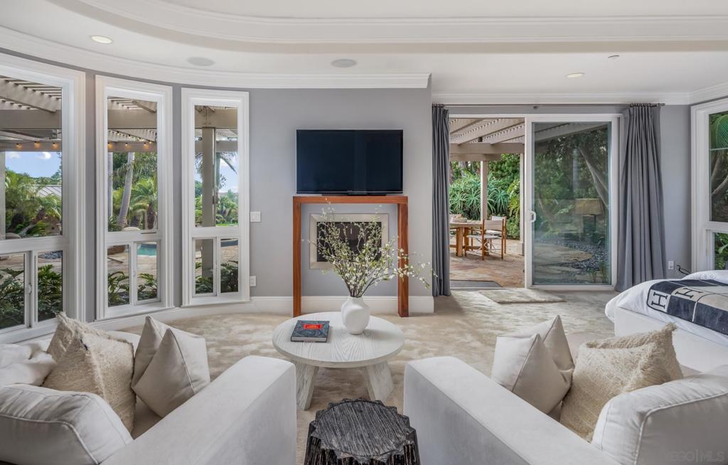 MLS #250039866SD image #16