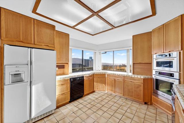 3475 Edgefield Place, Carmel CA: https://media.crmls.org/mediaz/d6be43cf-ba64-4edd-981d-fa2e8f1faa0b.jpg