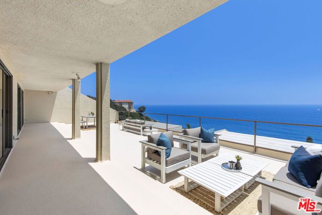 18057 Coastline Drive, Malibu, California 90265, 3 Bedrooms Bedrooms, ,1 BathroomBathrooms,Condominium,For Sale,Coastline,24408287