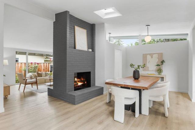 385 Cronin Drive, Santa Clara CA: https://media.crmls.org/mediaz/d6bf59b6-bf7f-47a8-b7ae-35332e00a1b4.jpg