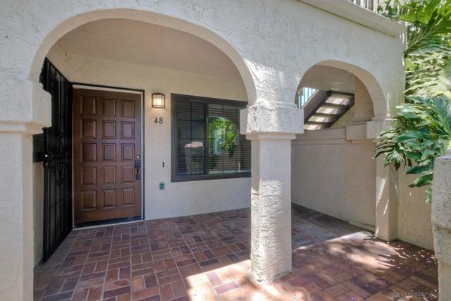4240 Porte De Palmas, San Diego CA: https://media.crmls.org/mediaz/d6bf5bb3-065f-4f4d-b174-8c81f1521b03.jpg
