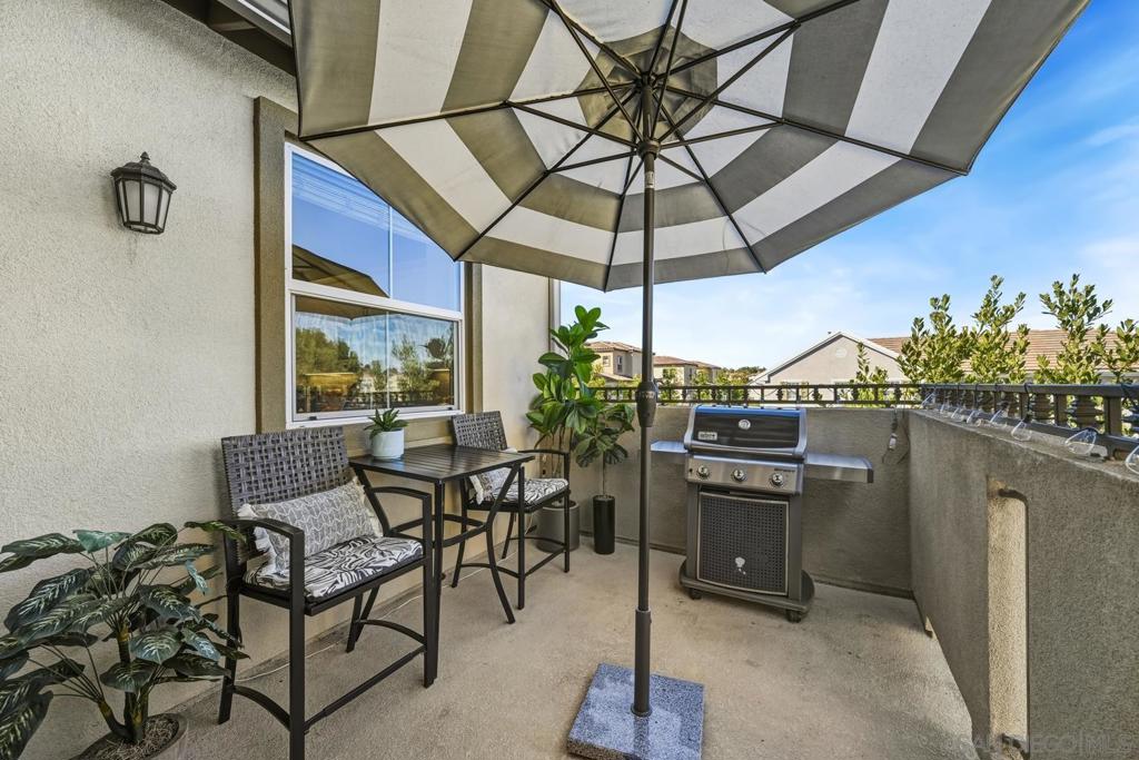 MLS #250043003SD image #11