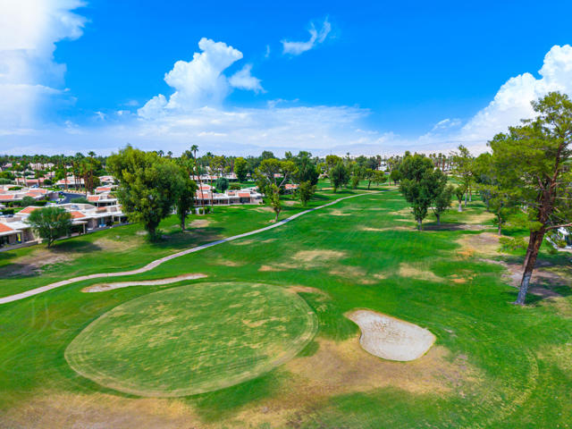 35983 Paseo Circulo E, Cathedral City CA: https://media.crmls.org/mediaz/d6c06be8-8af6-49f1-bc5a-e9997a546985.jpg