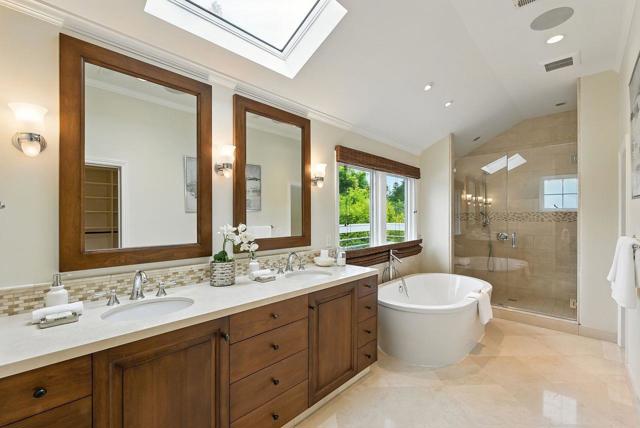 356 Covington Road, Los Altos CA: https://media.crmls.org/mediaz/d6c137a2-7fda-469d-87a5-5ae5d50e6c53.jpg
