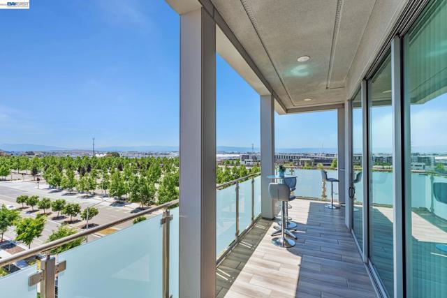 45128 Warm Springs Blvd, Fremont CA: https://media.crmls.org/mediaz/d6c207c5-ee59-4dc0-82ef-5b891563a27f.jpg