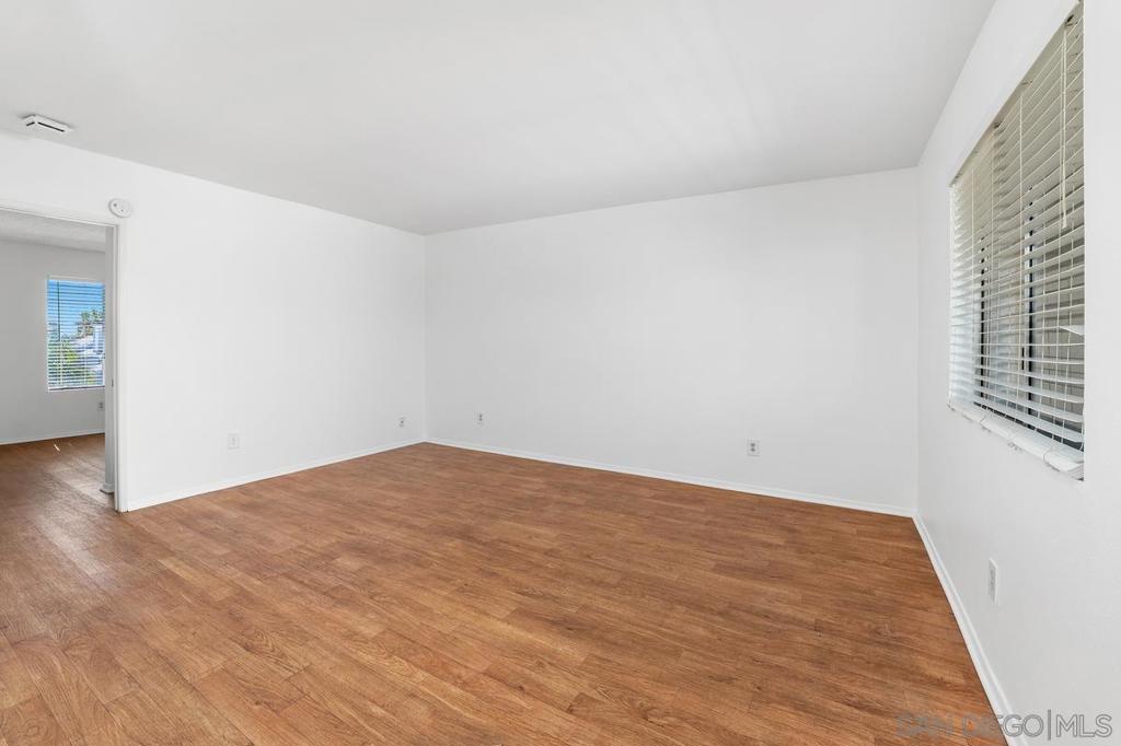 4240 Menlo - photo 5