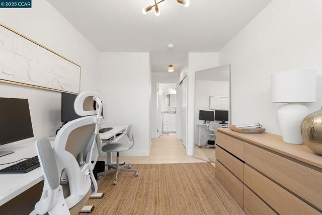 6625 Pioneer Ln, Dublin CA: https://media.crmls.org/mediaz/d6c3188d-e6db-429b-af9d-f68d4e780758.jpg