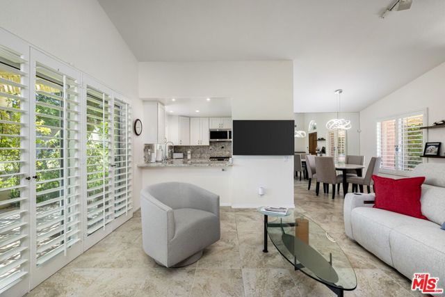 69385 Avenida De Las Montanas, Cathedral City CA: https://media.crmls.org/mediaz/d6c44ec8-baf0-4d34-845d-5614689d9162.jpg