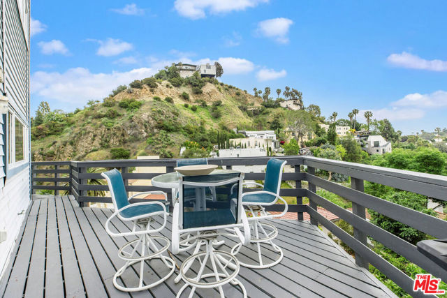 2350 San Marco Drive, Los Angeles CA: https://media.crmls.org/mediaz/d6c4c2f2-dcbb-4df0-bda1-94354b0e1148.jpg
