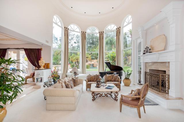 13645 Paseo De La Huerta, Poway CA: https://media.crmls.org/mediaz/d6c59582-89bf-4f43-af0a-6429f3999ac8.jpg