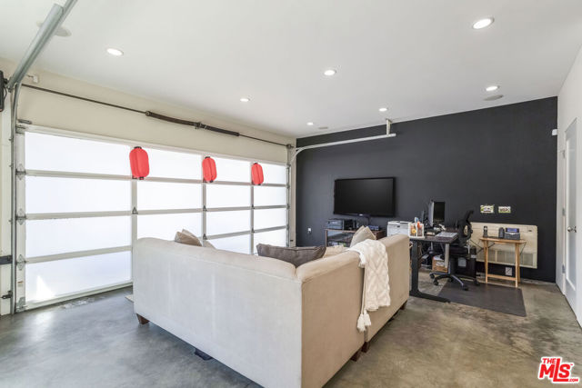 3734 Wade Street, Los Angeles CA: https://media.crmls.org/mediaz/d6c5a550-a716-44a8-a12f-247500ad17f7.jpg
