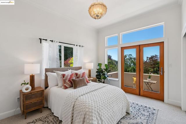 16032 Broadway Ter, Oakland CA: https://media.crmls.org/mediaz/d6c62948-f299-42b5-b4c4-22a13fecbee5.jpg