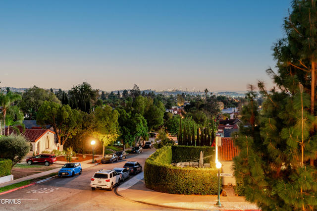 Detail Gallery Image 51 of 57 For 817 E Mountain St, Glendale,  CA 91207 - 5 Beds | 4/1 Baths