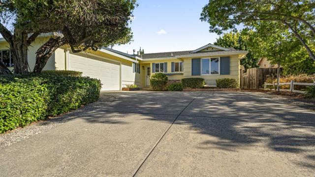 940 Kennard Way, Sunnyvale CA: https://media.crmls.org/mediaz/d6c746dd-440a-4b2e-8862-f7b1a0cc1a72.jpg