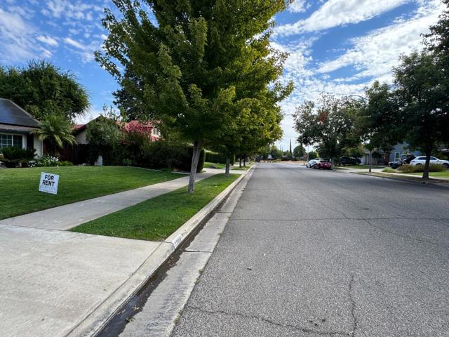 1703 Monte Grosso Drive, Merced CA: https://media.crmls.org/mediaz/d6c773ea-86ee-4762-a868-c24dedc5cd93.jpg
